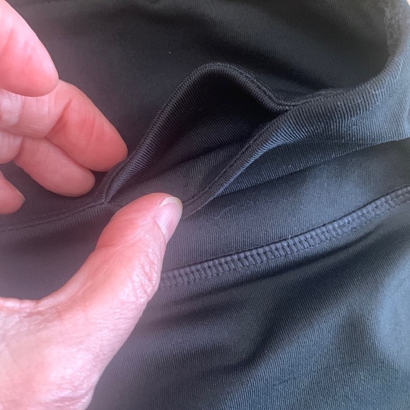 Gaiam Capri Legging Black and Purple Boho Print Mesh Size M - Picture 9 of 9